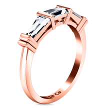 Load image into Gallery viewer, Diamond Wedding Band Structural Tapered Baguette