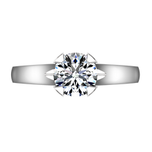 Load image into Gallery viewer, Solitaire Engagement Ring Luna